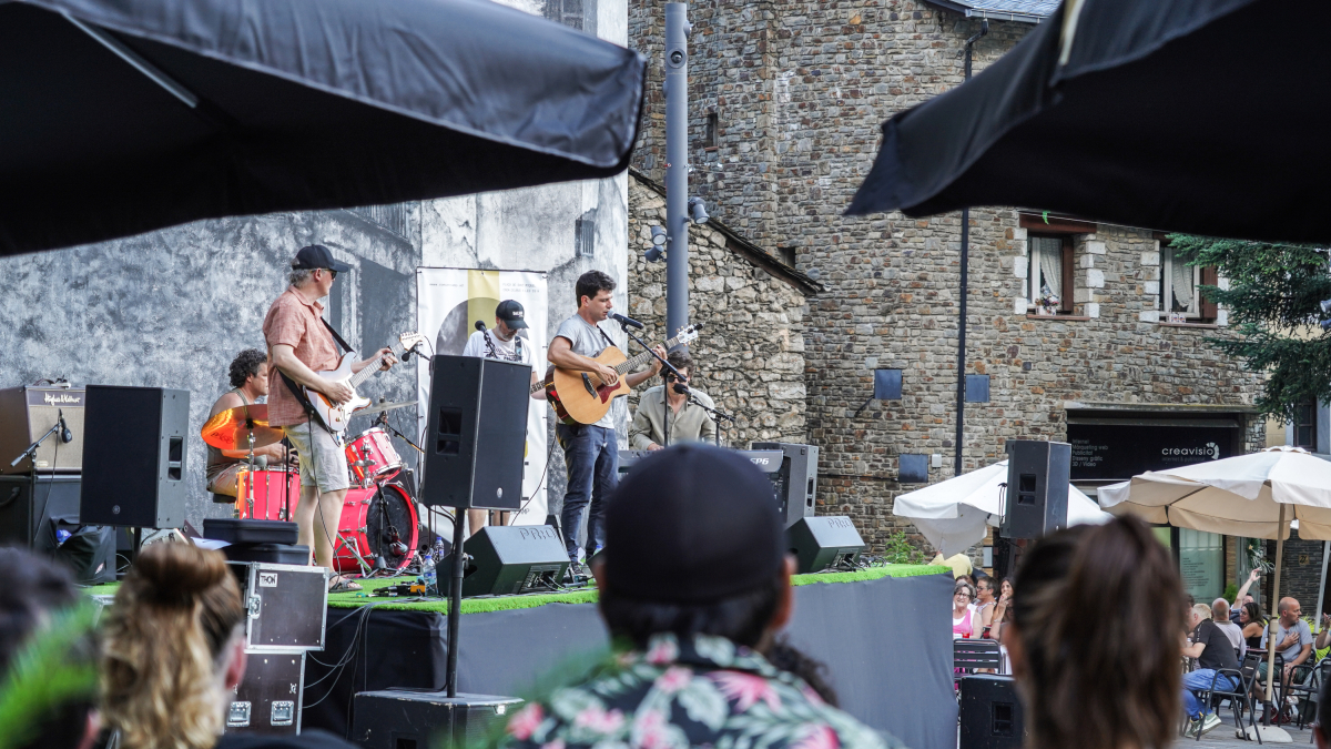 Ladis B durant l’actuació.