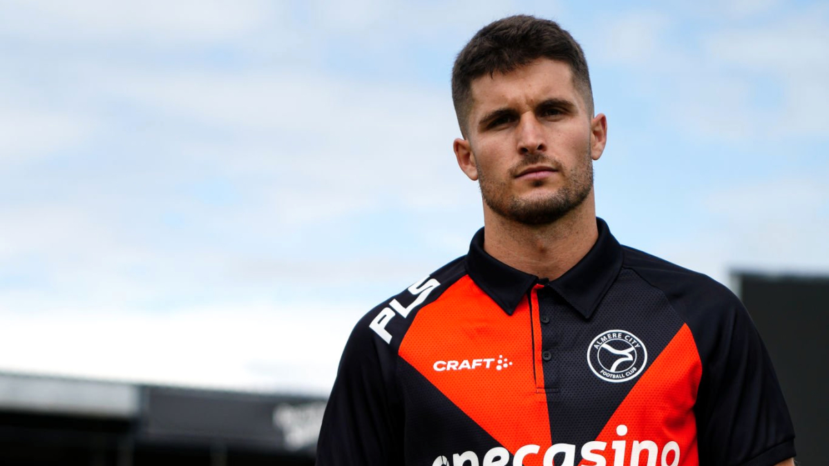 Álvaro Peña va militar a l’Almere City neerlandès.
