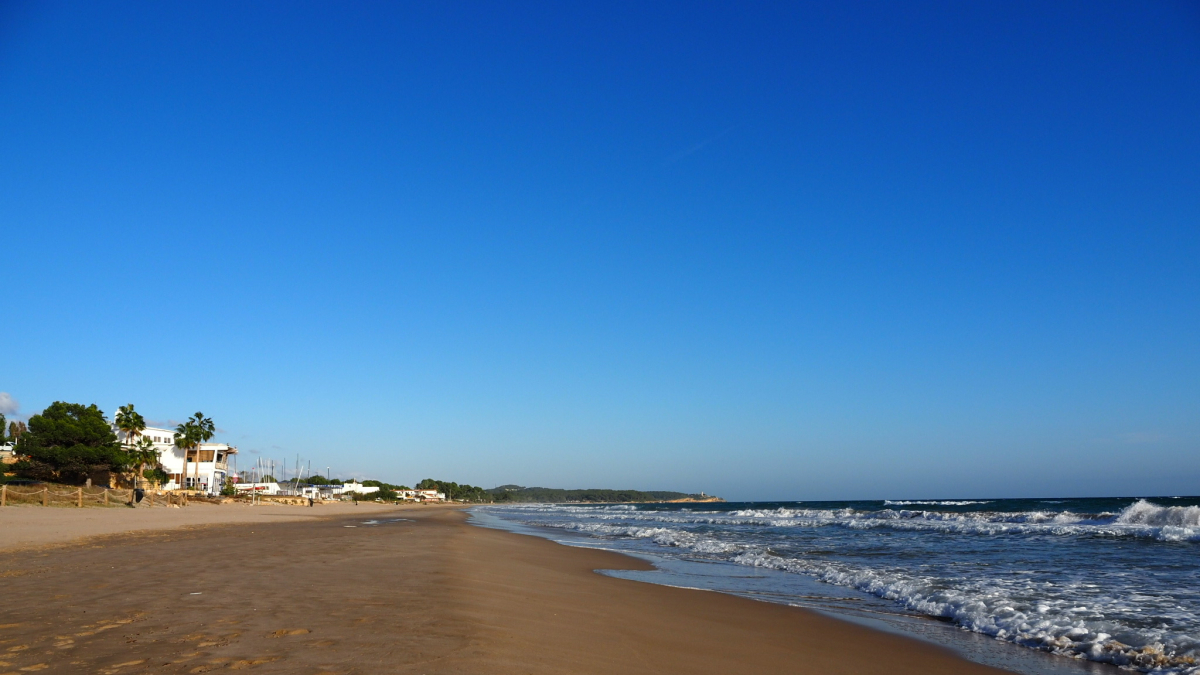 Platja Llarga de Tarragona on estaven navegant la família andorrana