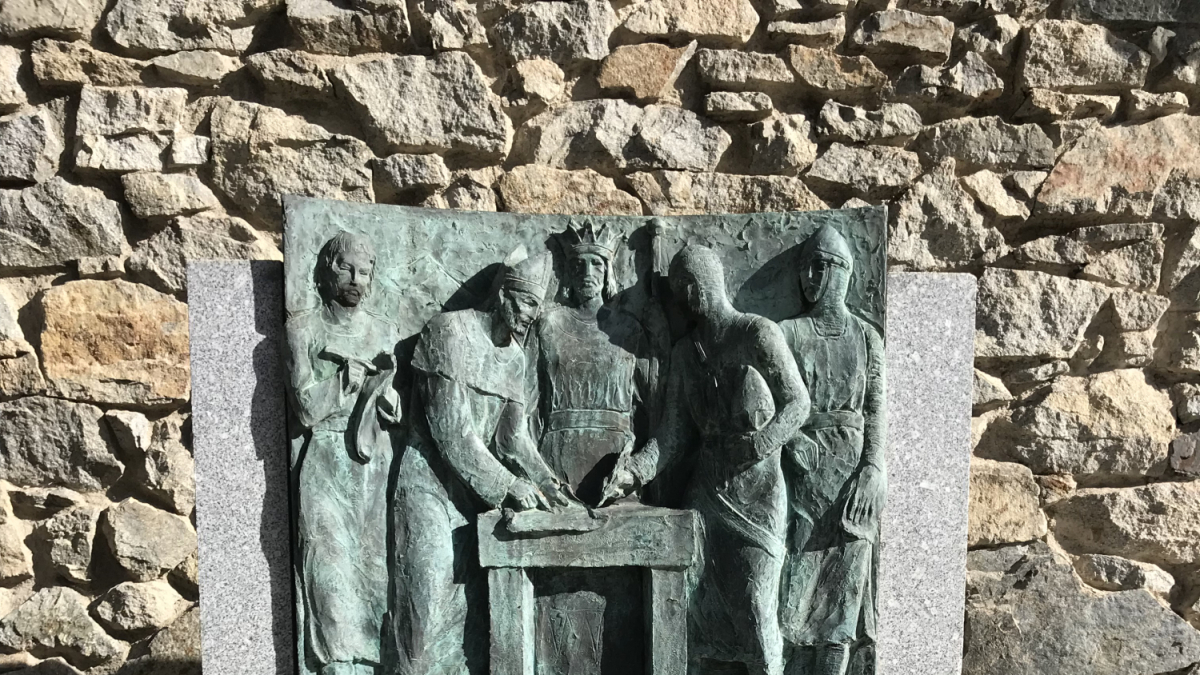 Commemoració del setè centenari del Pariatge, obra de Luiggi Terruiggi (1978)