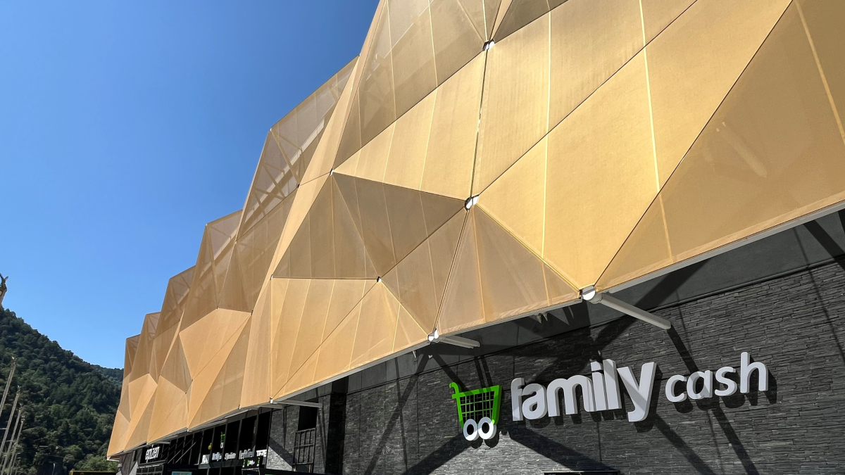 Family Cash obre portes al centre comercial Epizen