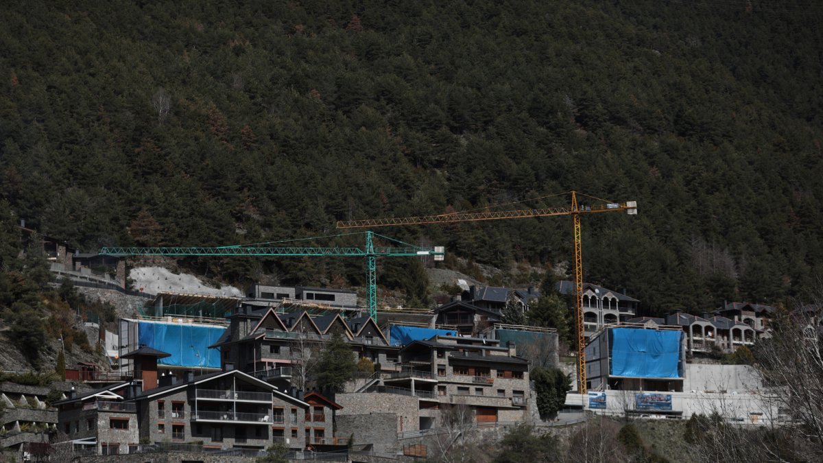 Edificis en construcció a la Massana