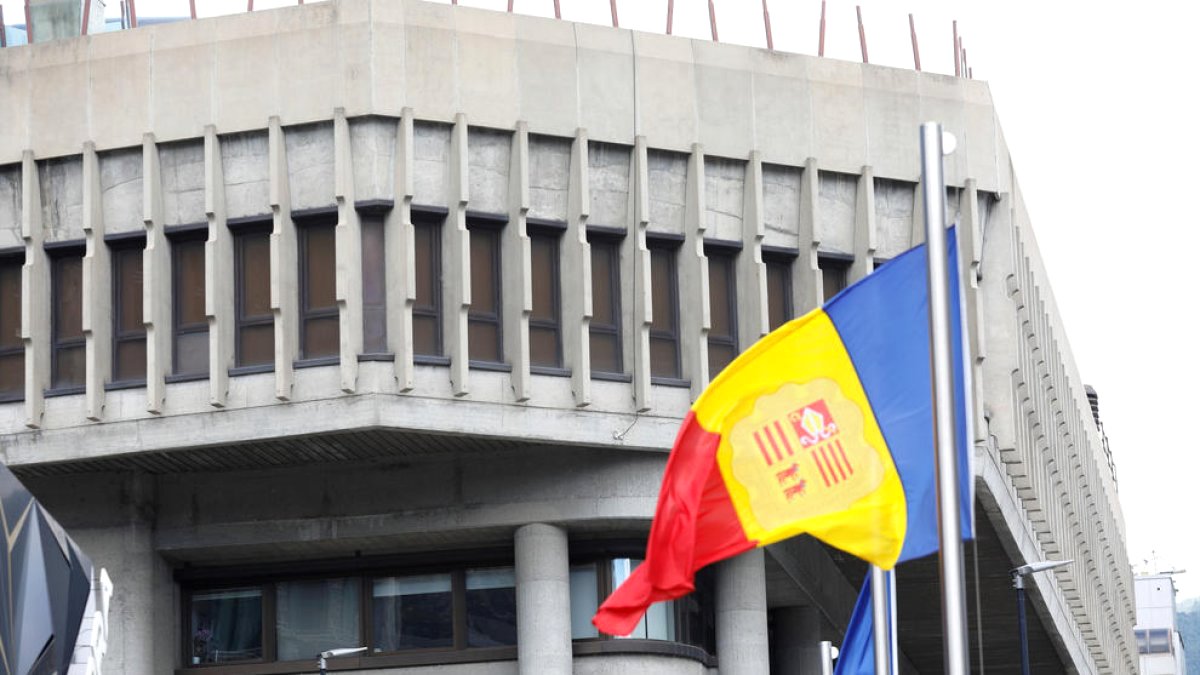 L’edifici administratiu del Govern.
