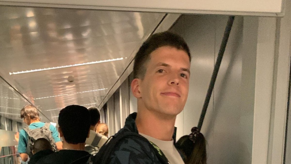 Roger Puig abans d’agafar l’avió cap a Xile.