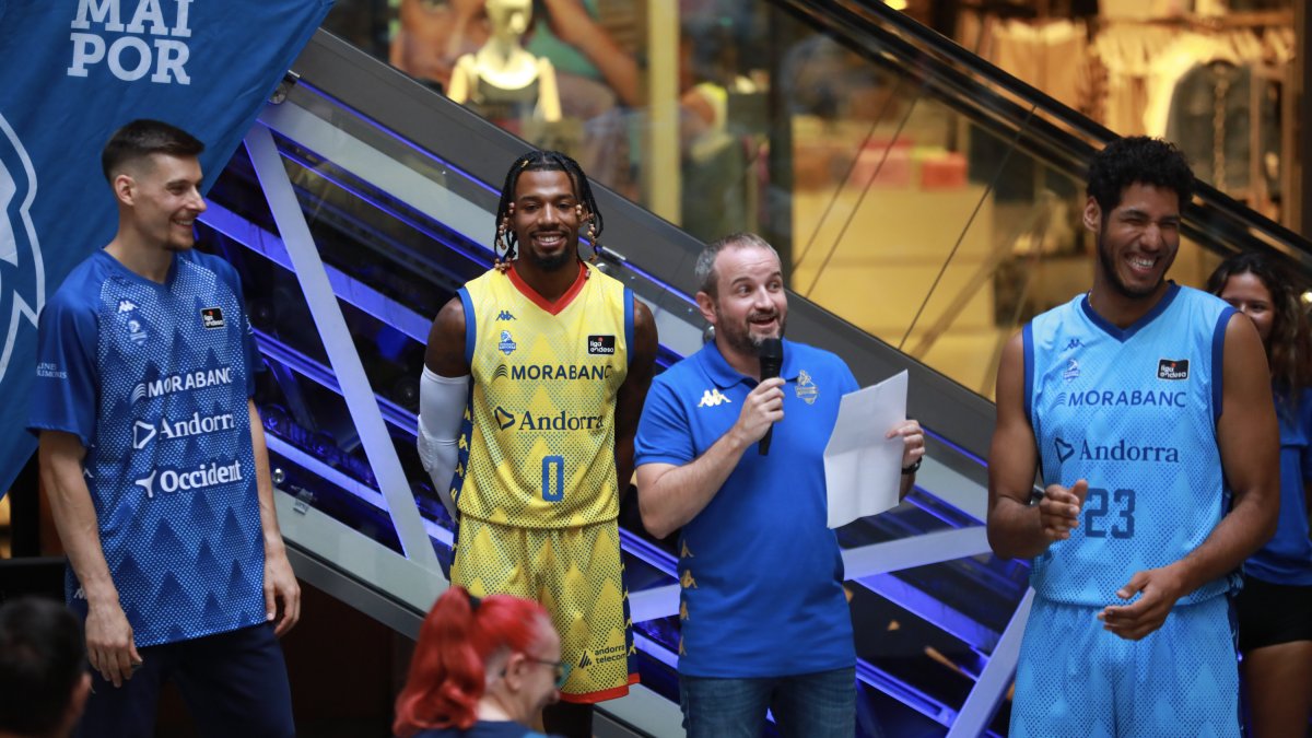 Presentació samarreta MoraBanc Andorra