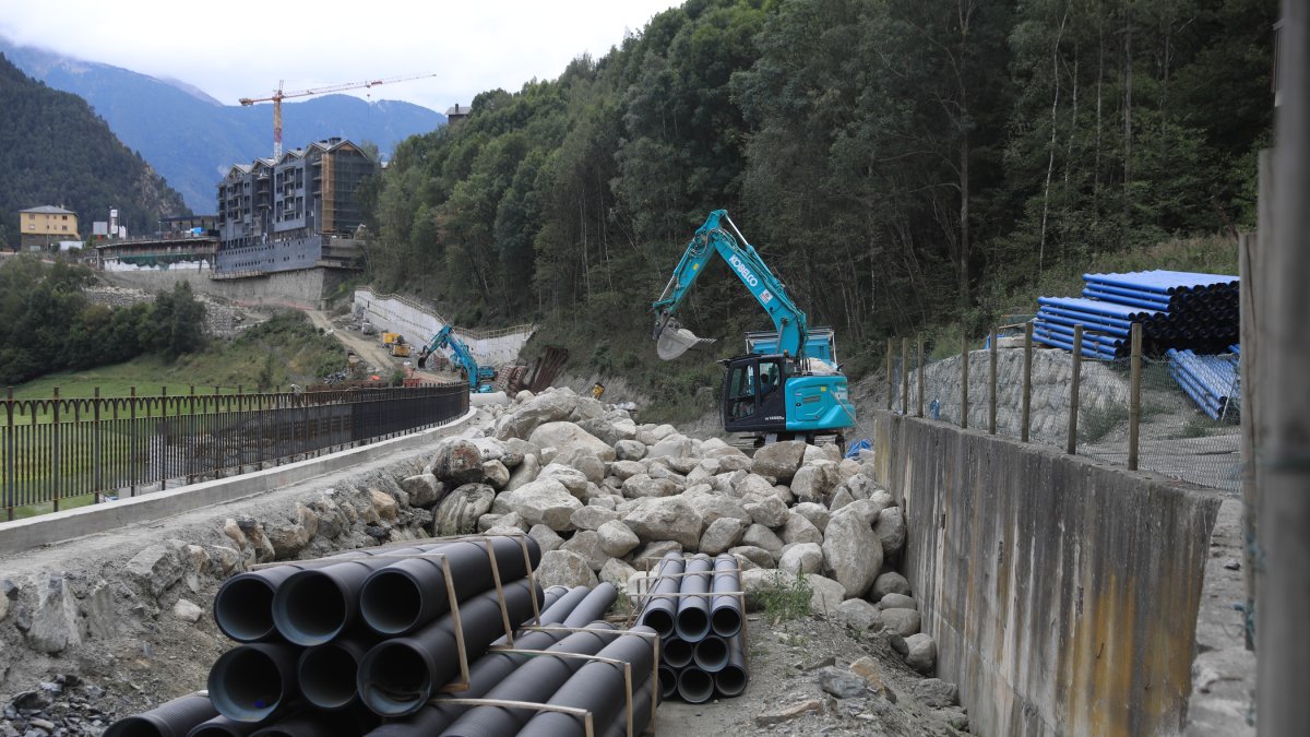 Treballs que s’estan duent a terme a la desviació de la Massana.