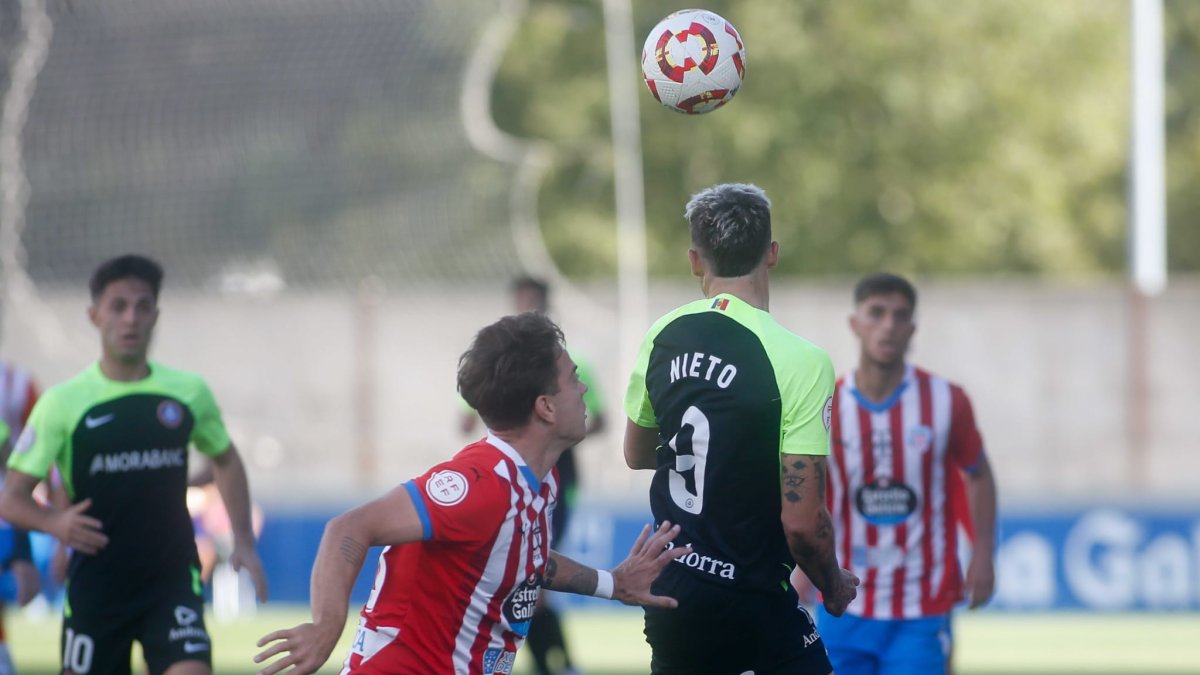 Manu Nieto, de l'FC Andorra, en un instant del partit