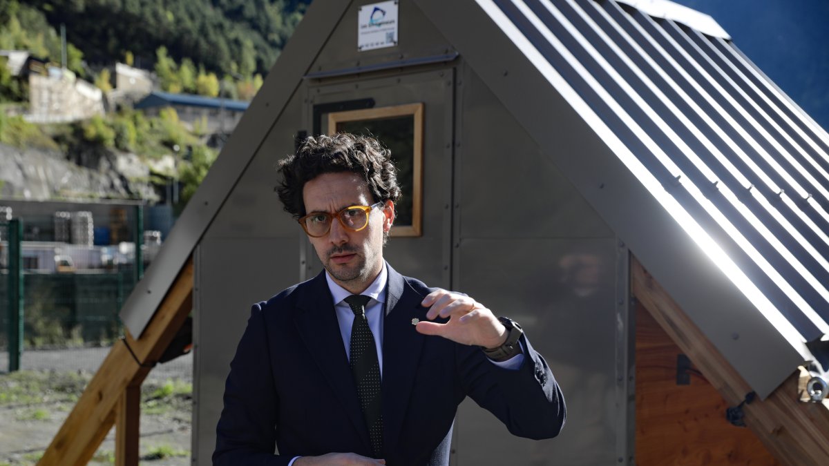 L'interior de la cabana heliportable