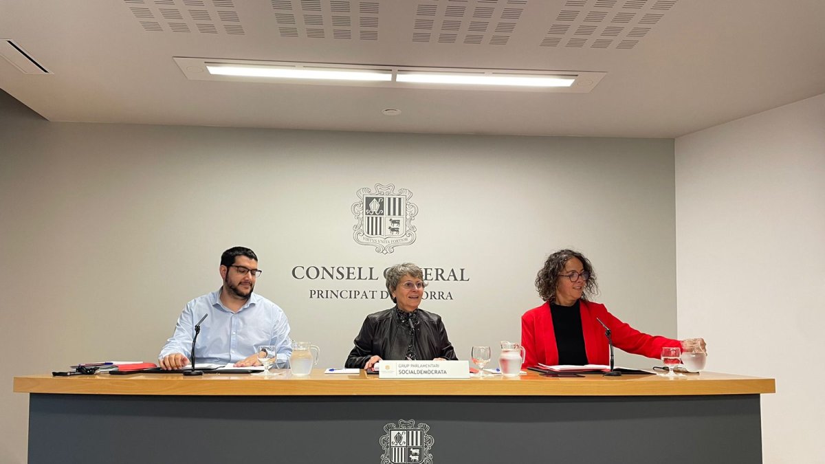 Els consellers del Partit Socialdemòcrata en la roda de premsa d'aquest matí