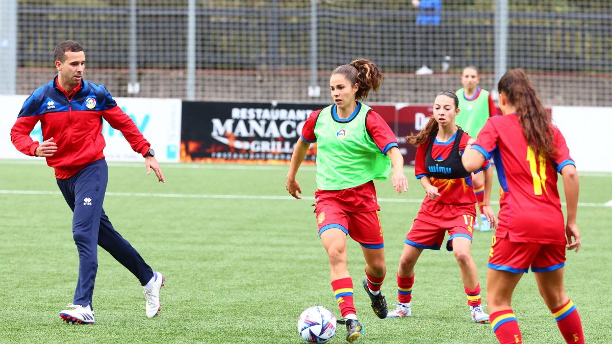 Les tricolors van entrenar ahir a la Borda Mateu.