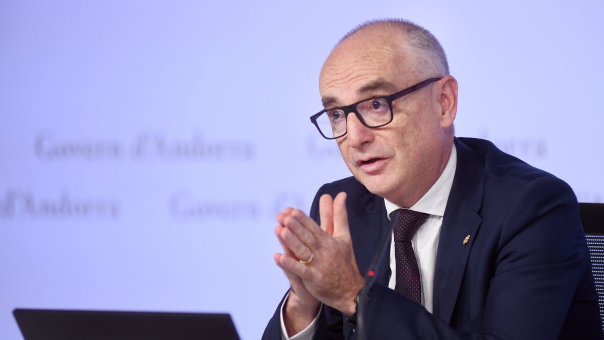 El ministre de Finances, Ramon Lladós, ahir en la roda de premsa del projecte de llei del pressupost