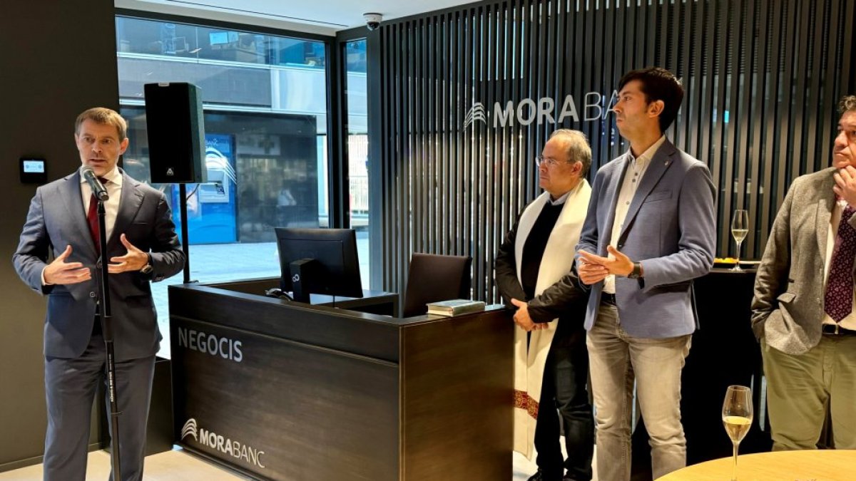 Nova oficina d’atenció personalitzada a negocis de MoraBanc.