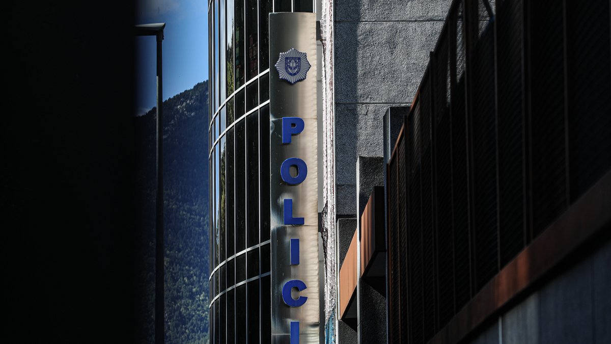 La façana de la policia, a Escaldes.