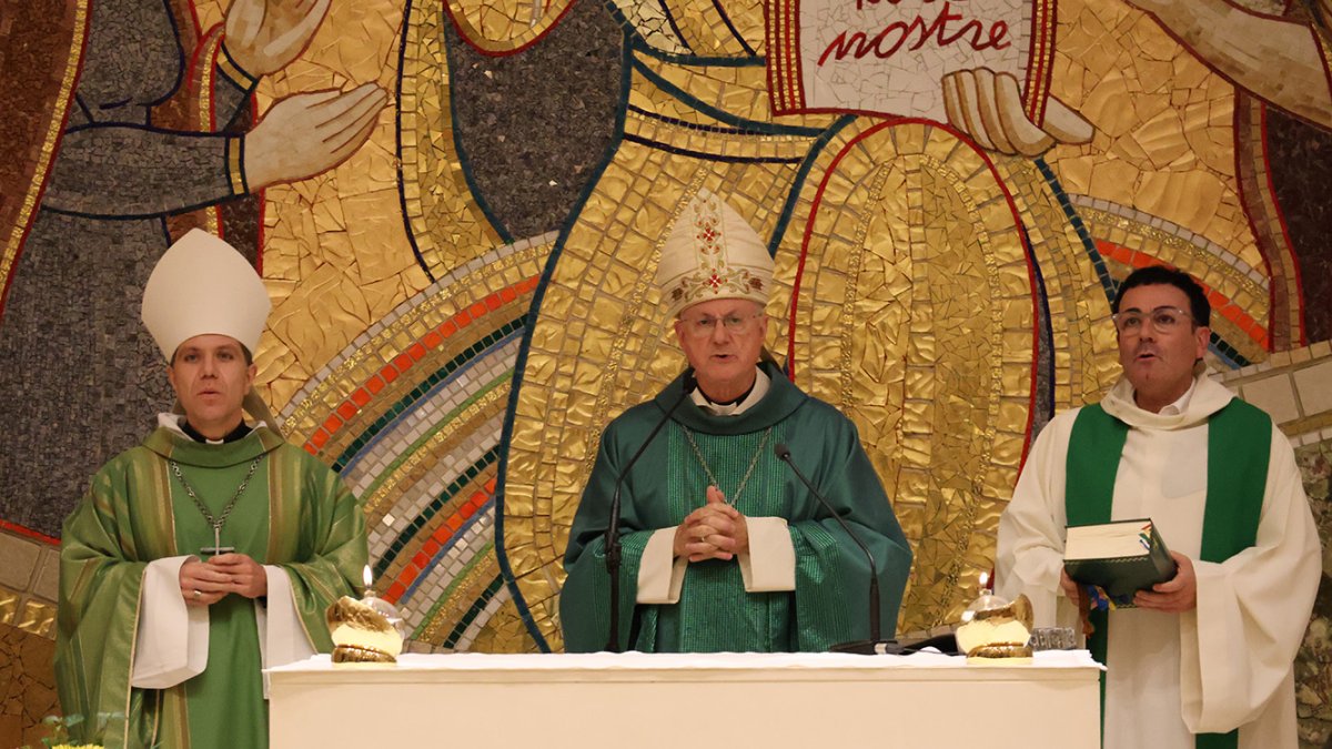 Vives, amb Serrano i mossèn Pepe.