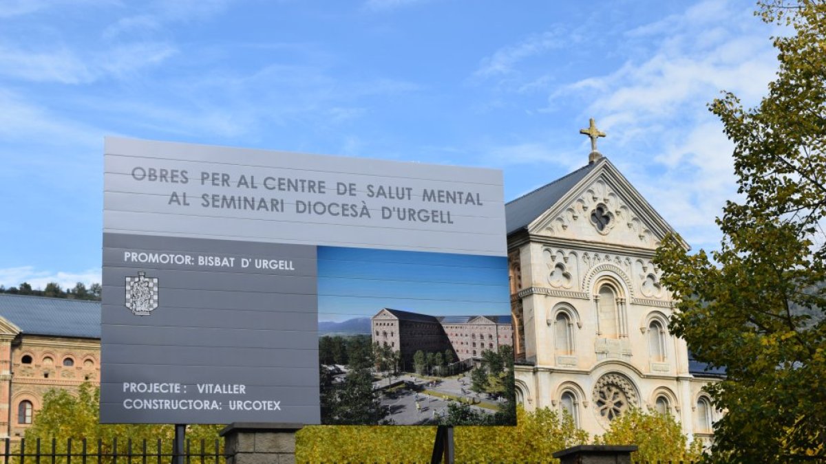 El cartell que anuncia les obres.