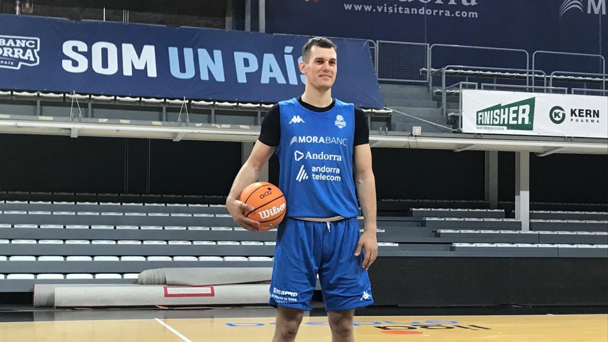 Nikola Radicevic ja ha entrenat aquest dimecres sota les ordres de Natxo Lezkano