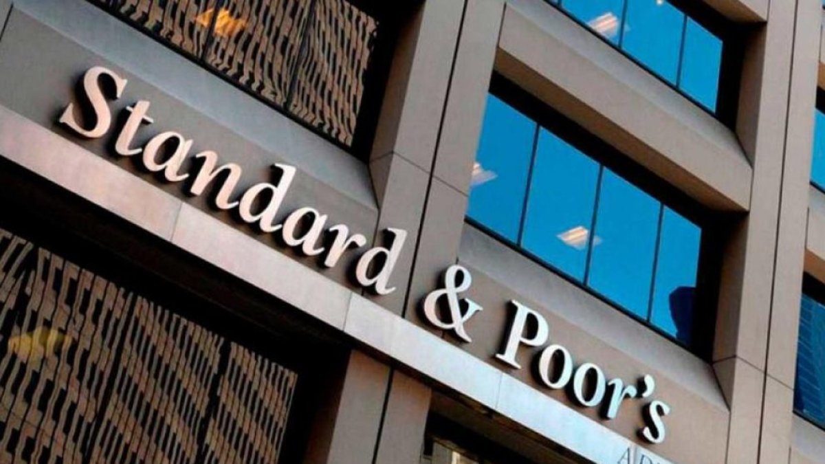 La façana de l'agència Standard & Poor's.