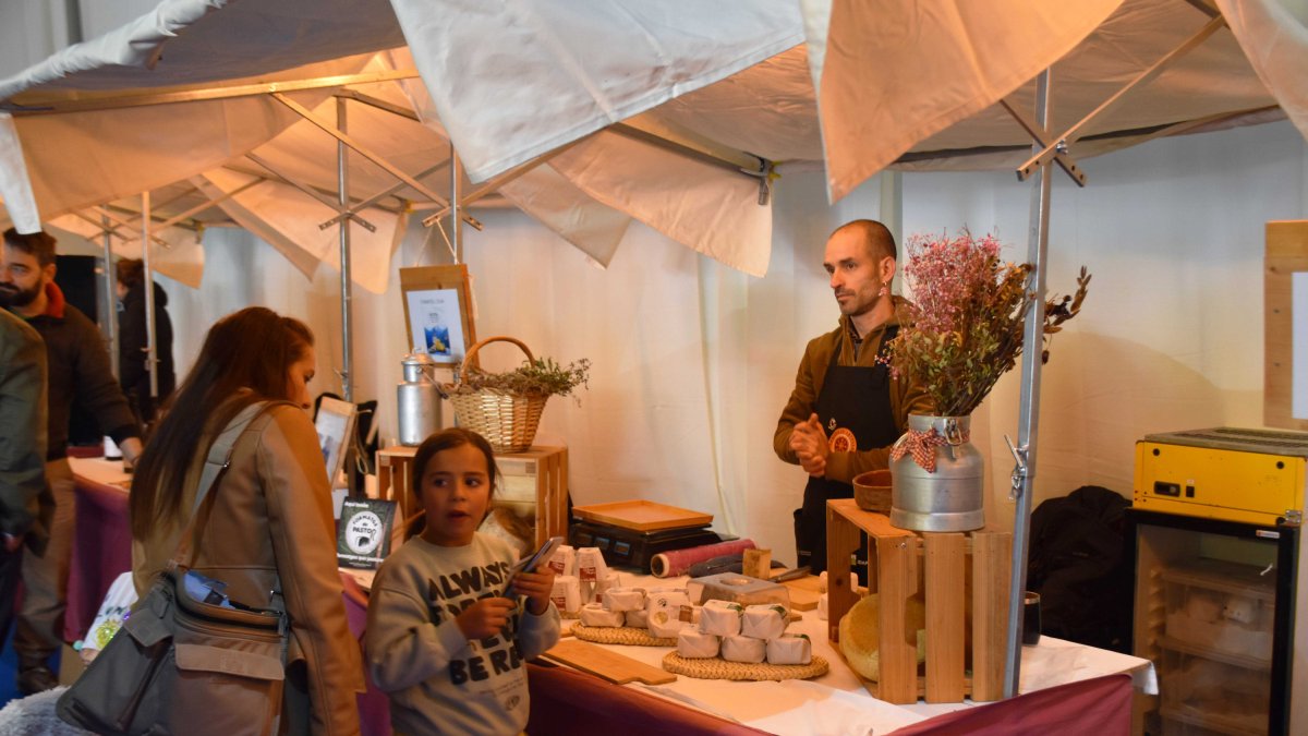 Una parada de formatges a la Mostra.