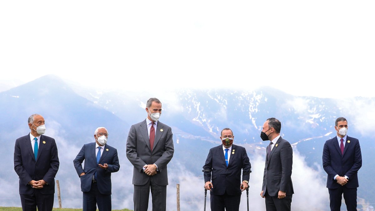 Foto oficial de la cimera del 2021 al país.