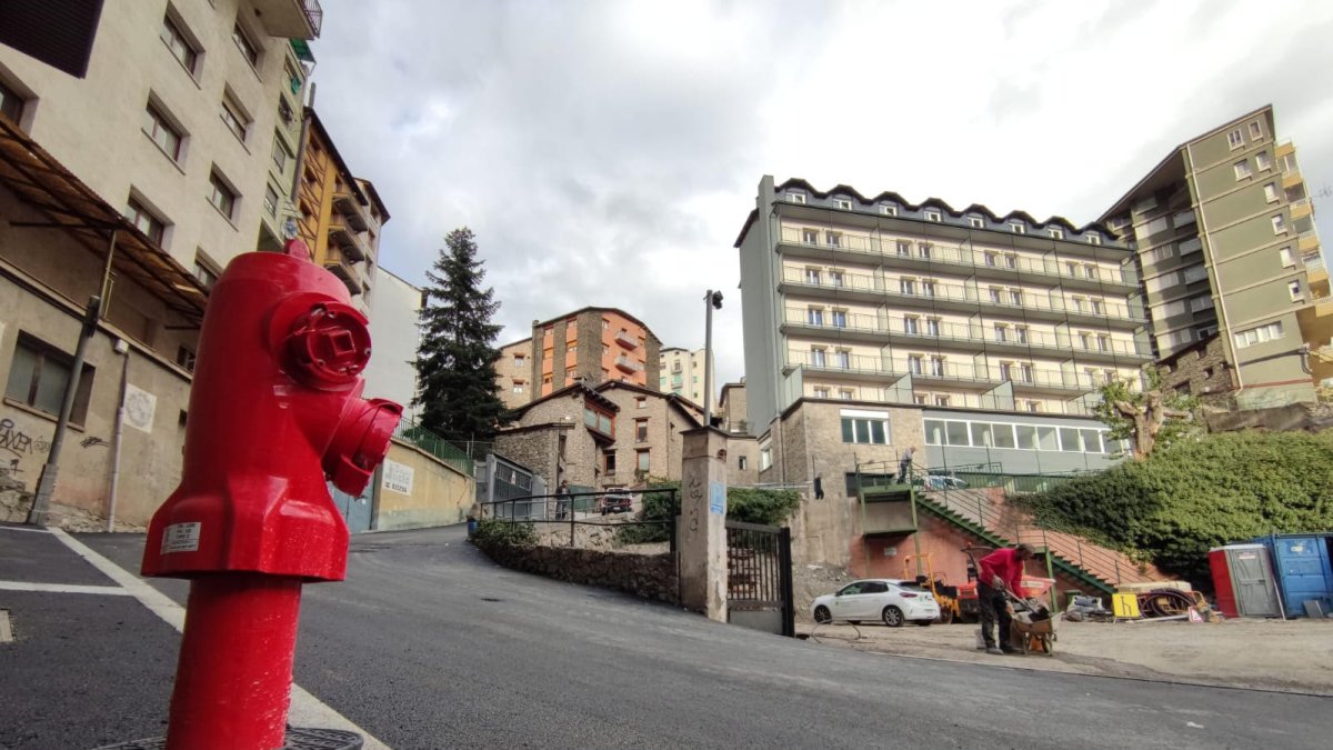 Els pisos de l'edifici Tobira del parc públic, l'antit hotel Àrtic