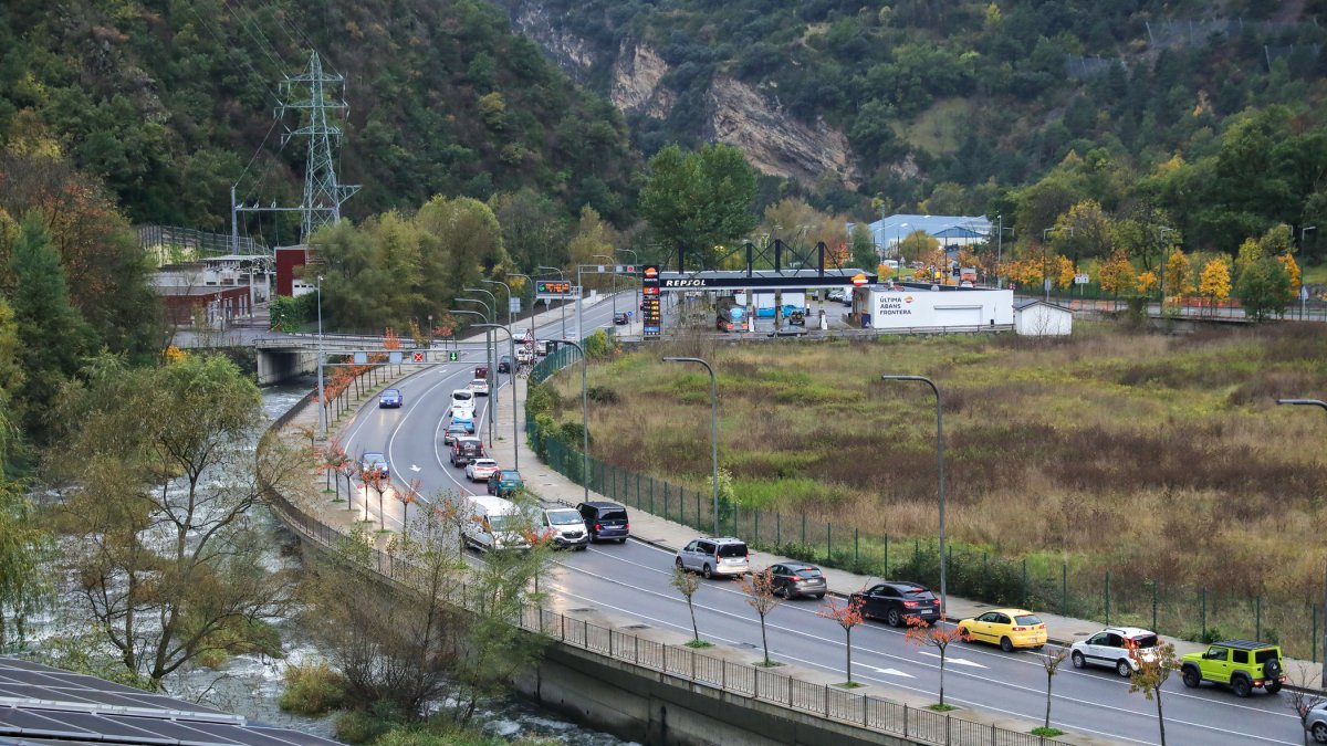 Riu Valira a l'alçada de la Margineda