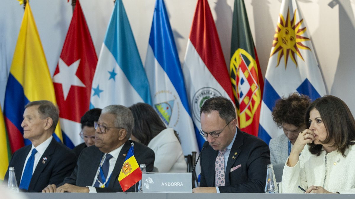 El cap de Gover, Xavier Espot, i la ministra d'Afers Exteriors, Imma Tor, a la Cimera Iberoamericana d'Equador