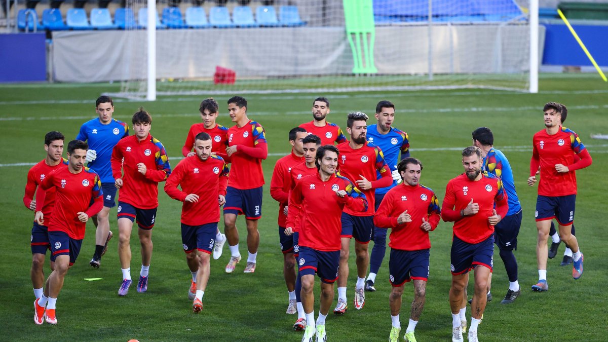 La selecció es va exercitar al Nacional abans del partit contra Moldàvia.