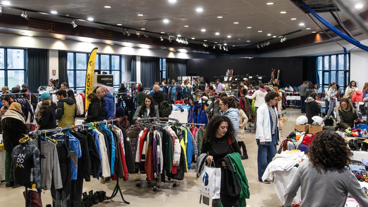 Compradors al Vide Sport de la jornada d’ahir.