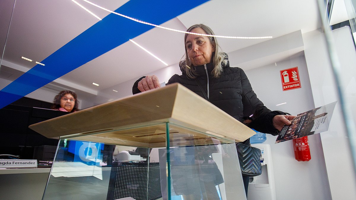 Primer dia de votacions a Escaldes.