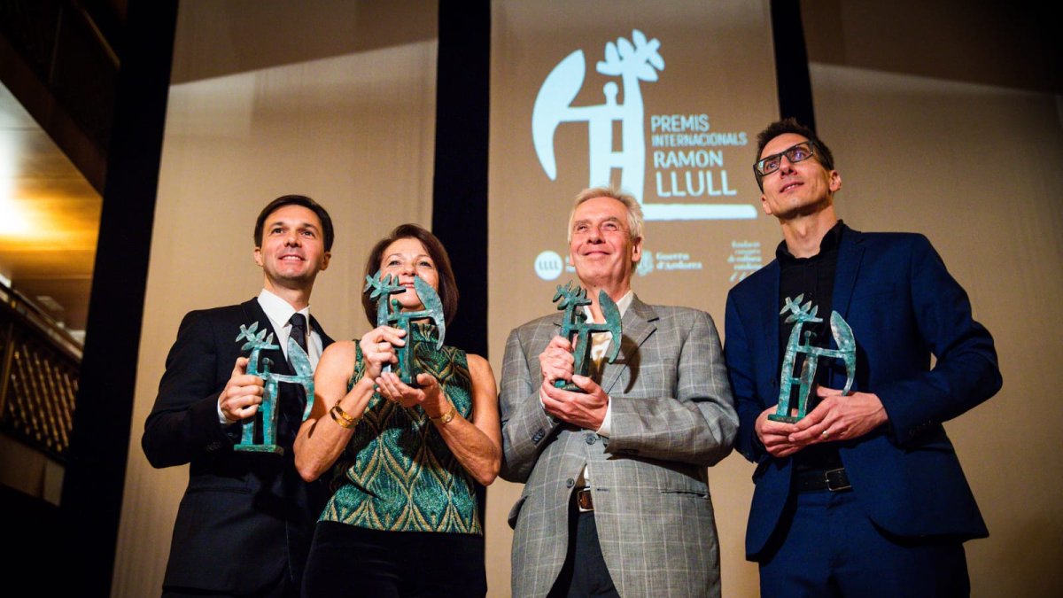 Els guardonats en els premis Ramon Llull
