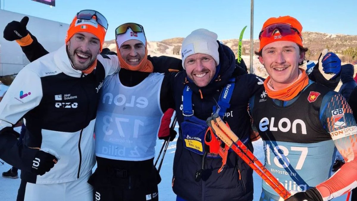 Esteve, segon per l'esquerra, a Noruega.