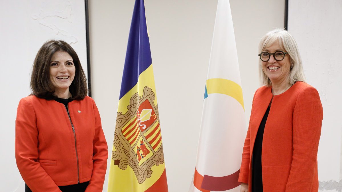 Reunió oficial entre Imma Tor i Caroline St-Hilaire