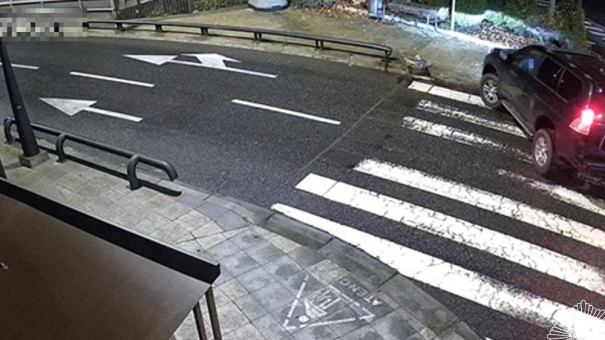 El jove amb un dels vehicles furtats.