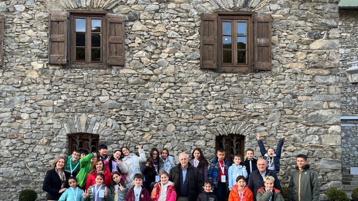 Els escolars visiten el Consell General