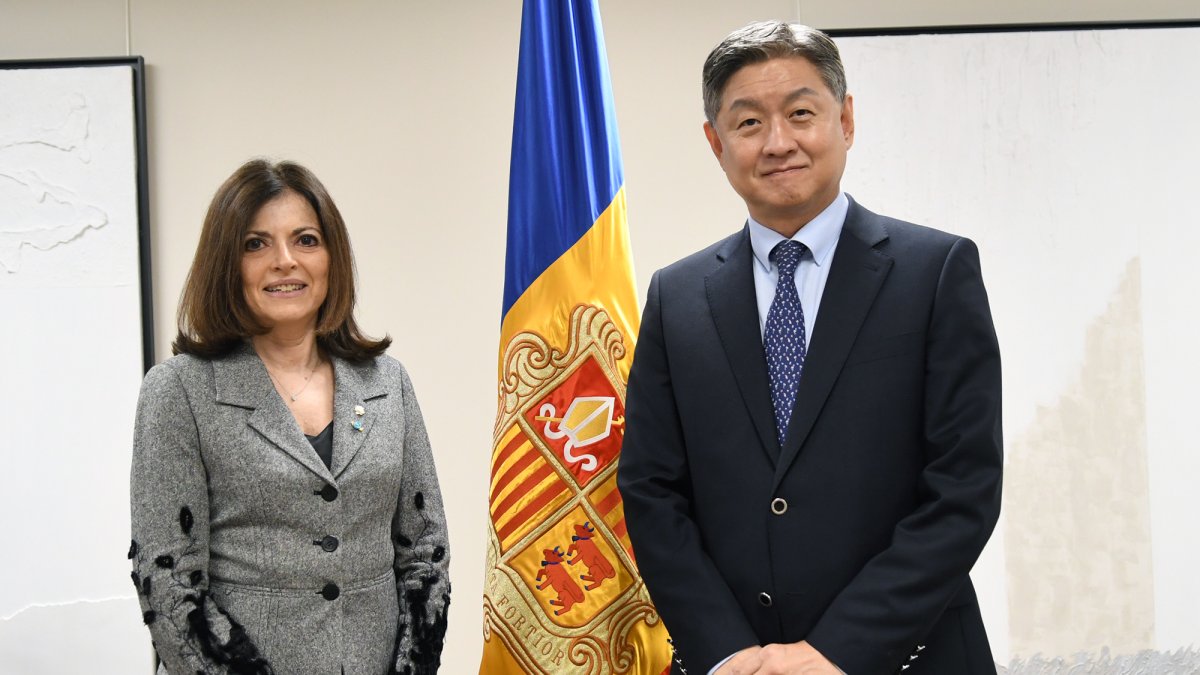 La ministra Imma Tor amb l'ambaixador de Corea la setmana passada
