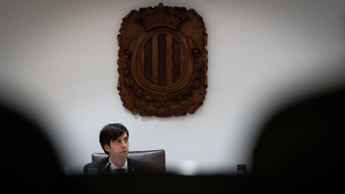 El cònsol major d'Andorra la Vella, Sergi González en la sessió de comú d'aquesta tarda