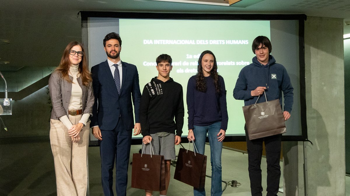 Entrega dels premis del primer concurs literari sobre drets humans