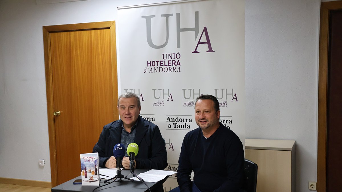 Jordi París i Jordi Pujol en un acte de la Unió Hotelera
