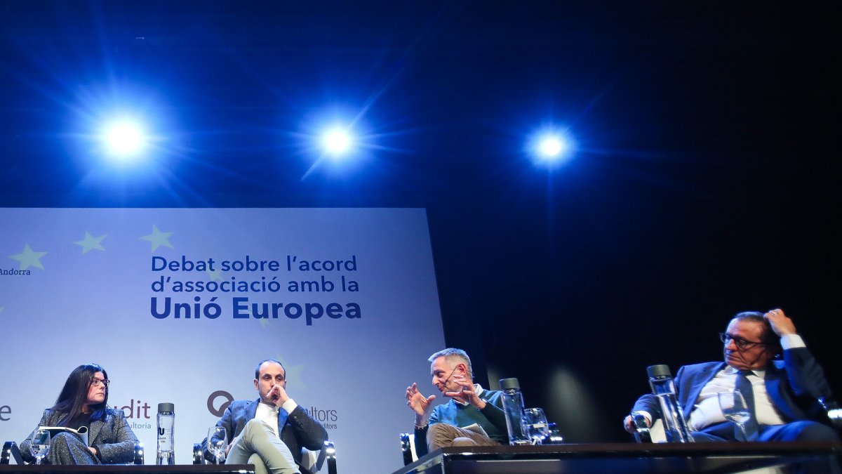 Maria Cosan, Albert Gomà i Gilbert Saboya.