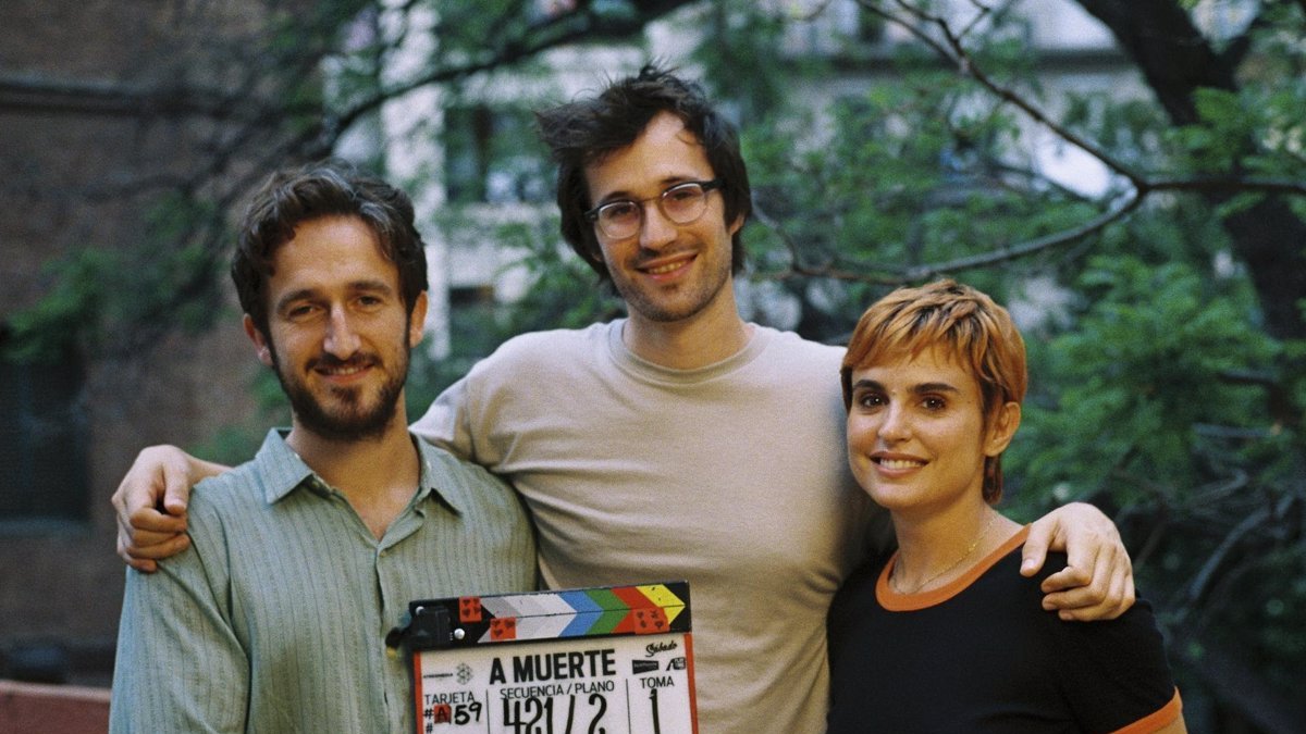 Dani de la Orden con Verónica Echegui y Joan Amargó