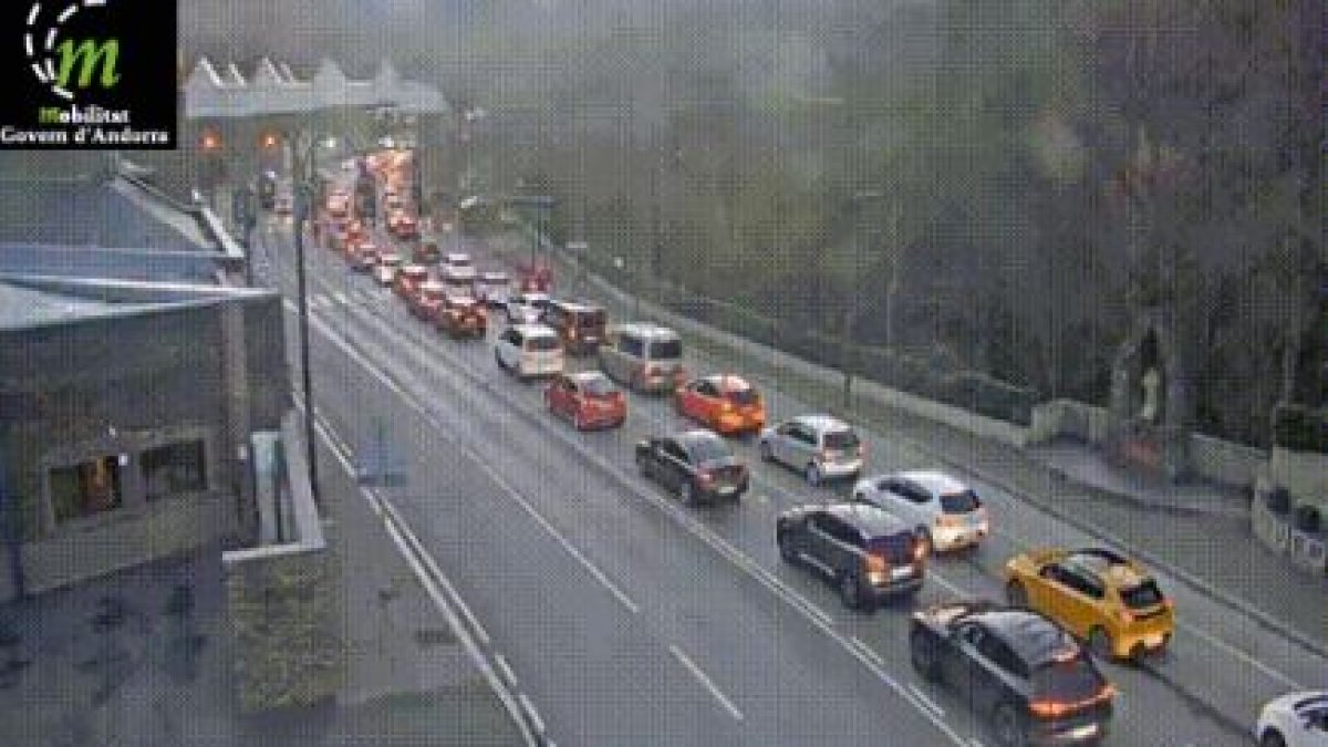 Retencions de sortida cap a Espanya aquesta tarda