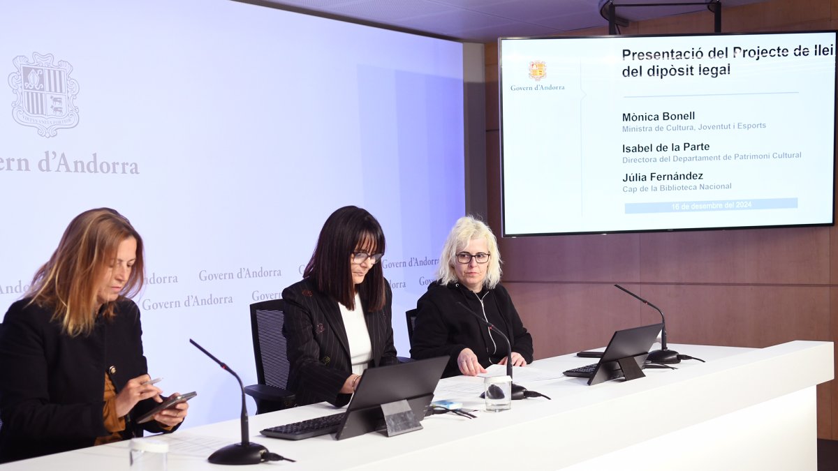 La ministra Mònica Bonell en la presentació del projecte de llei de dipòsit legal