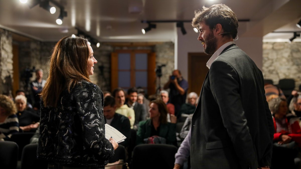 Els cònsols lauredians, Sofia Cortesao i Cerni Cairat.