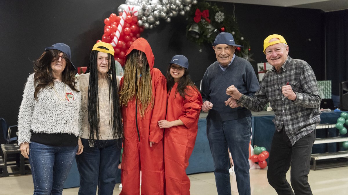La festa de Nadal amb els joves i la gent gran de la Massana