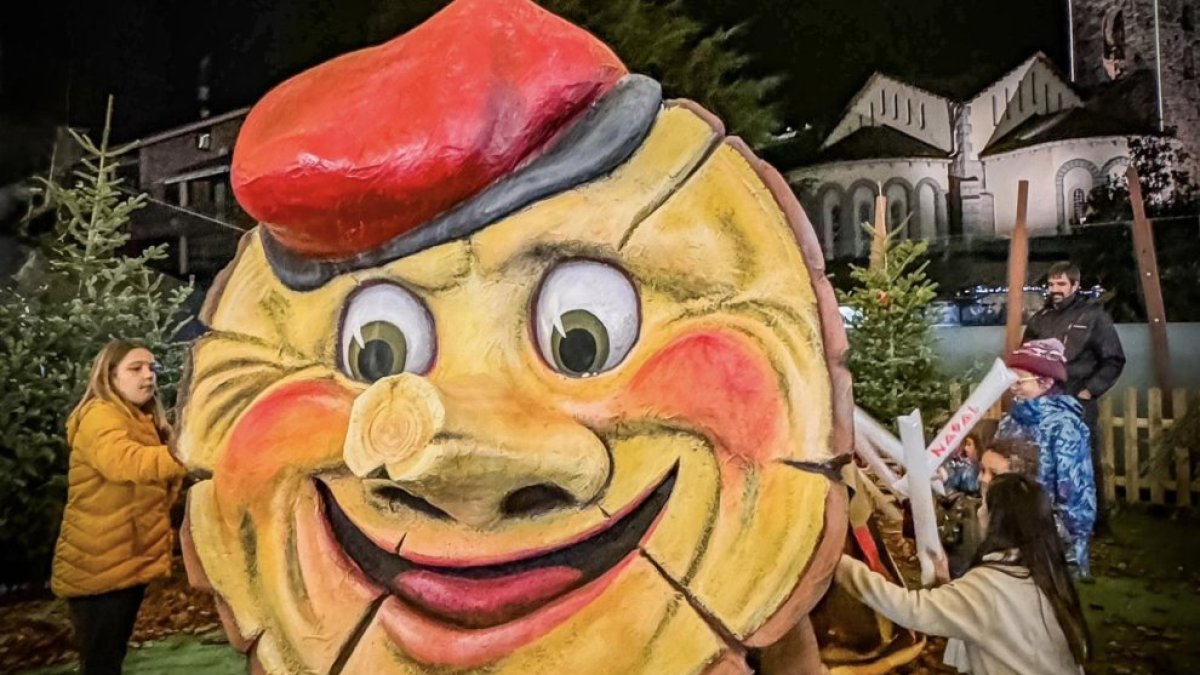 El tió de Nadal d’Andorra la Vella.