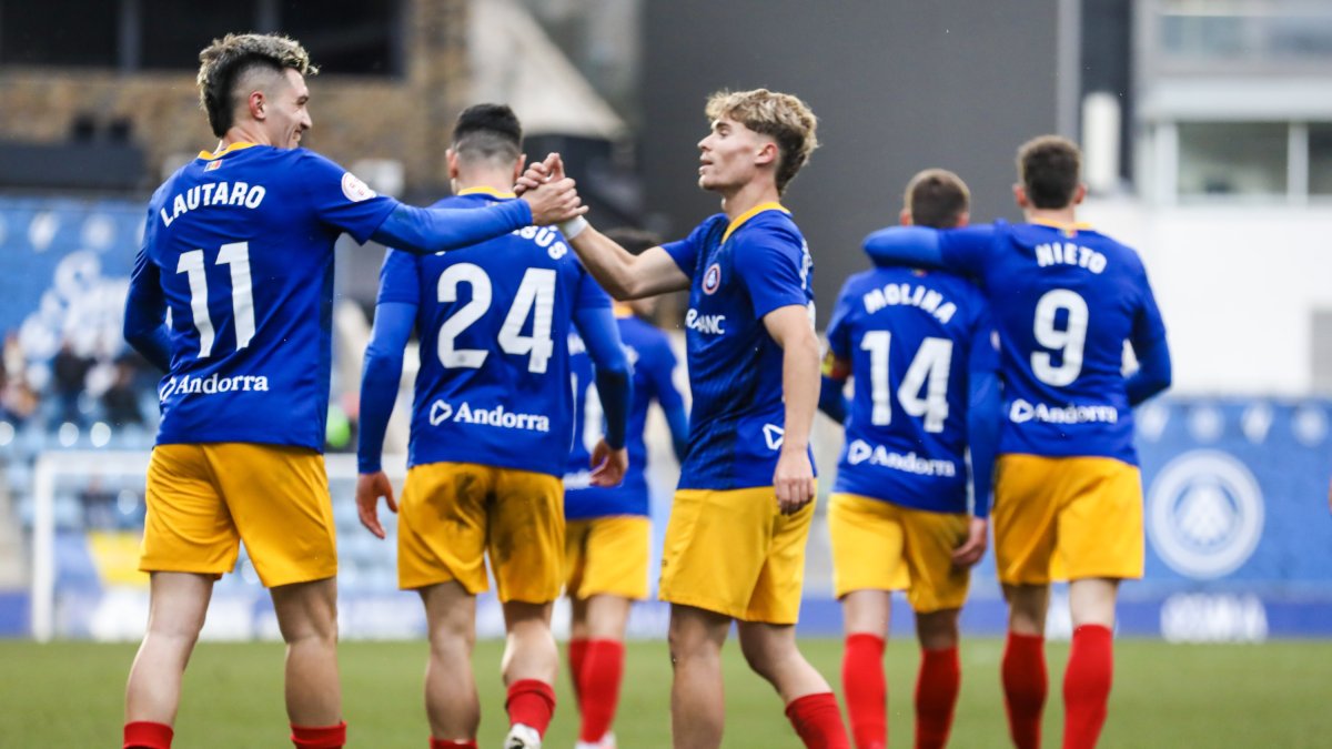 Els jugadors de l'FC Andorra celebren el segon gol