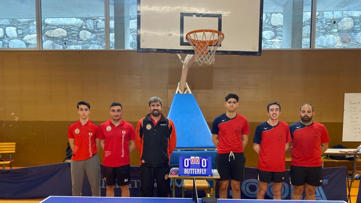 Els jugadors dels dos equips.