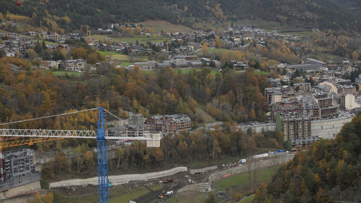 Obres a la parròquia de la Massana.