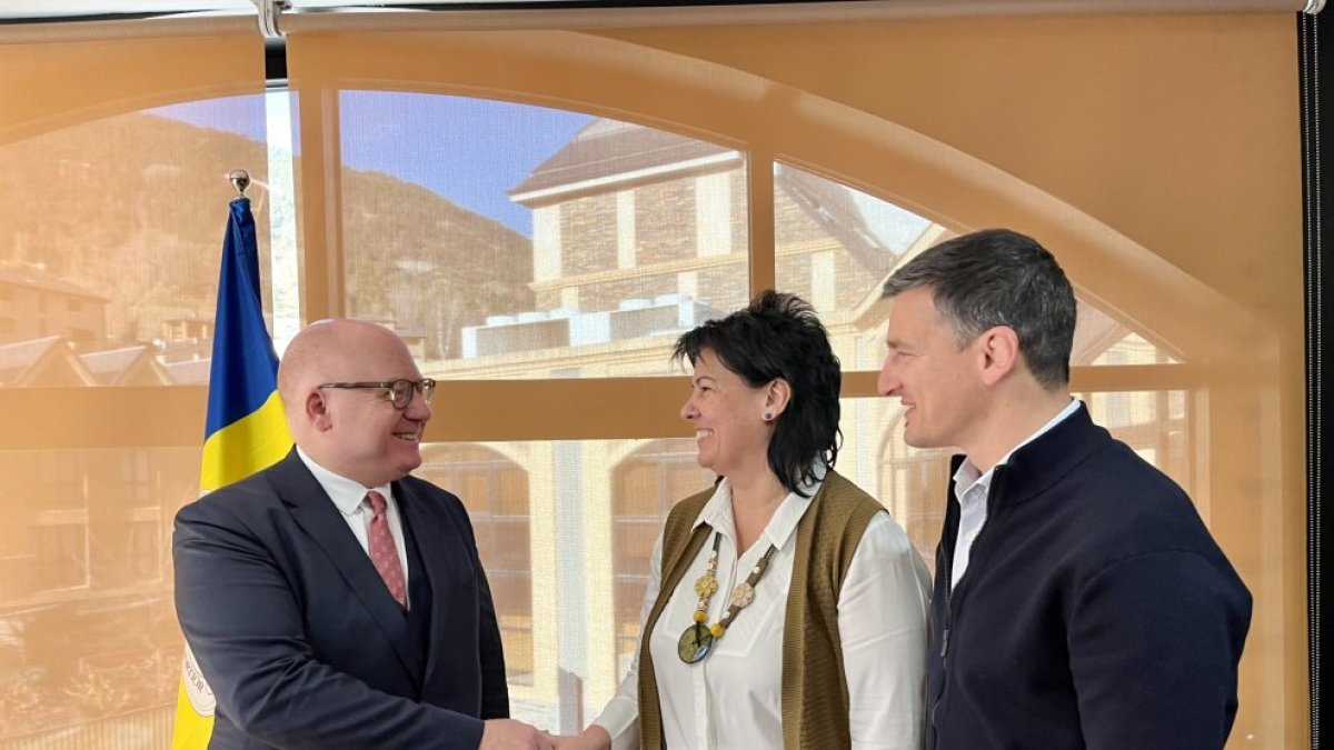 Eva ansa, Roger Fité amb el cònsol de  Portugal