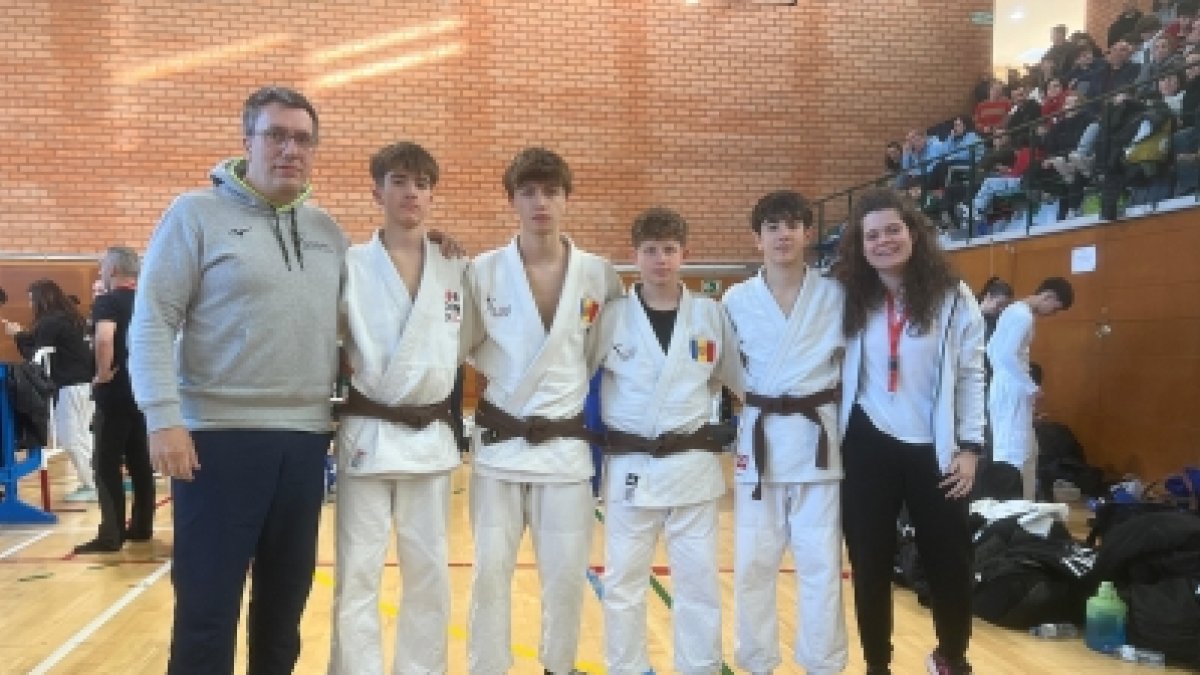 Membres de l'equip cadet de la Federació Andorrana de Judo.
